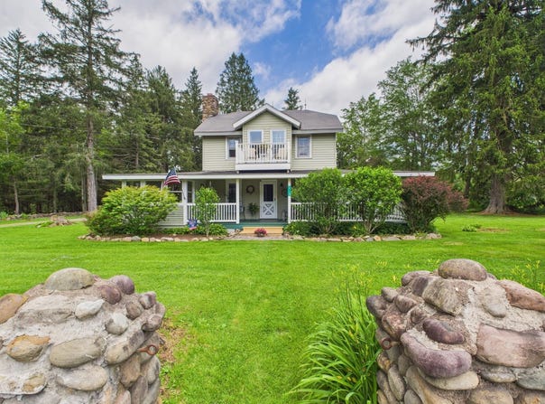 203 Old Route 940, Pocono Pines, PA 18350