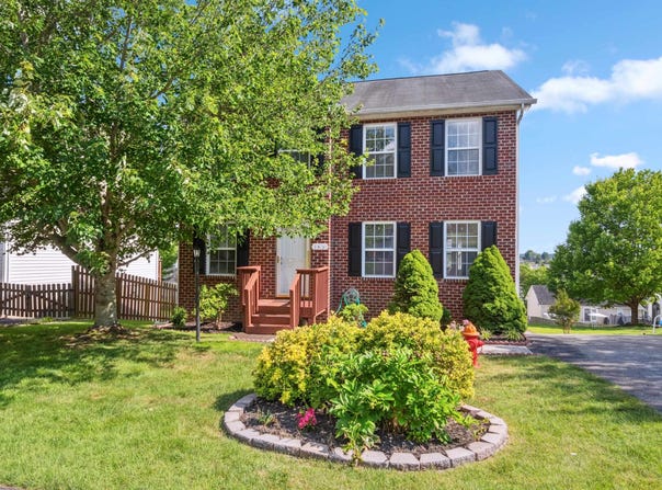 145 Wistaria Drive, Christiansburg, VA 24073