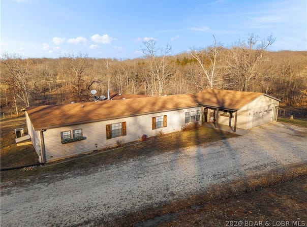 580 Burch Valley Road, Linn Creek, MO 65052