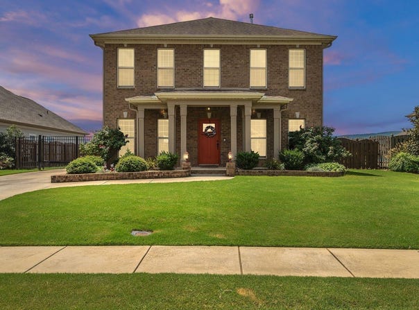 4412 Lake Willow Blvd SE, Owens Cross Roads, AL 35763
