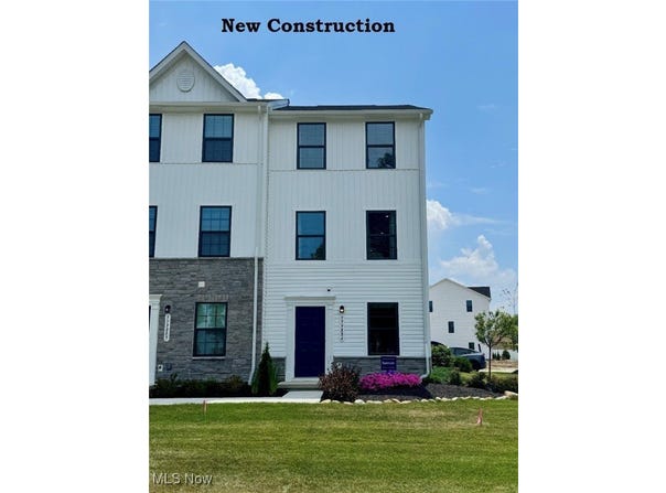 5598 Sea Glass Lane unit: 3A, Mentor, OH 44060