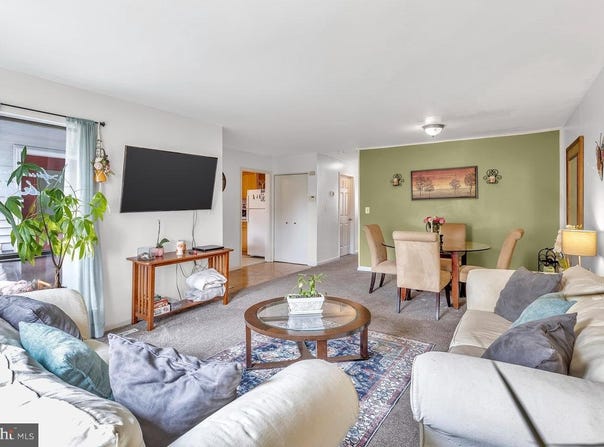 6i DENNISON, EAST WINDSOR, NJ 08520