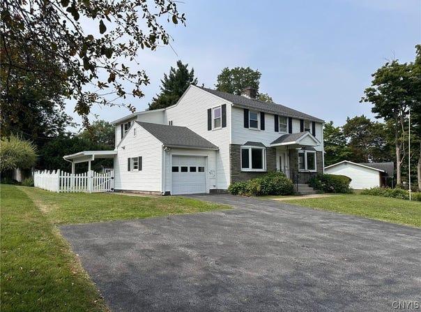 12 Eastwood Avenue, Utica, NY 13501
