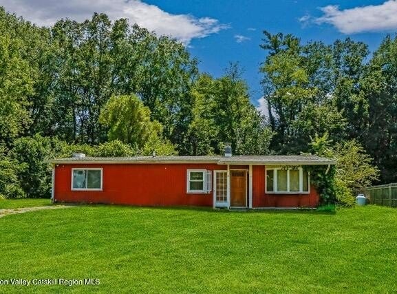 12 Park Circle, Mount Marion, NY 12456