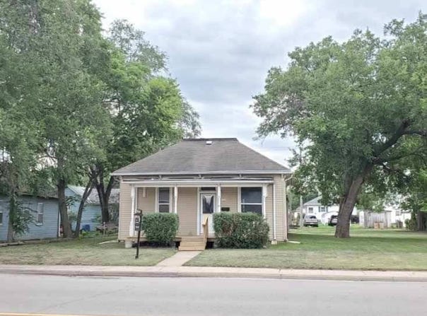 730 East 6th Street, Concordia, KS 66901