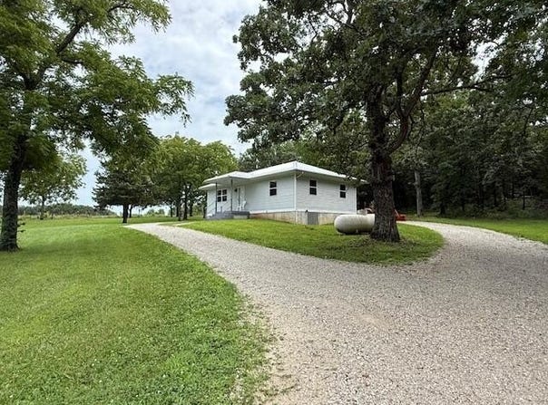 3461 S 90th Road, Flemington, MO 65650