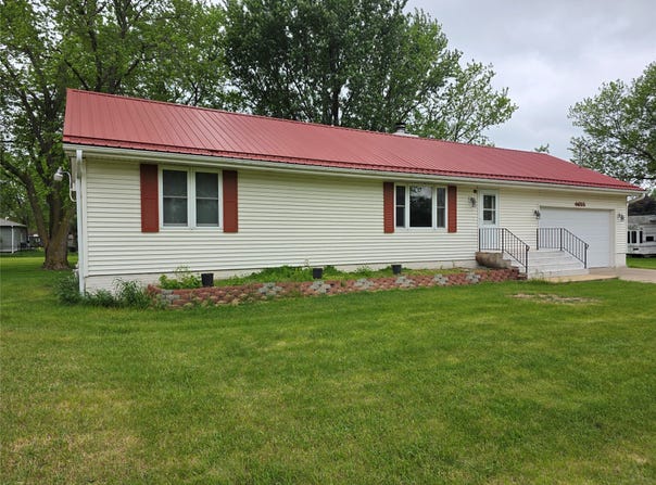 4655 NE 41st Avenue, Des Moines, IA 50317