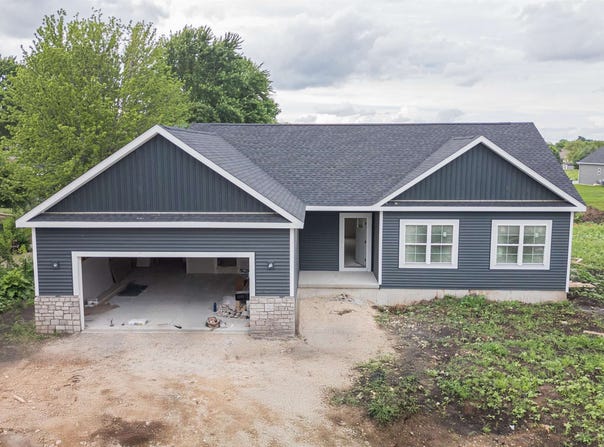 58 E Evergreen Lane, Milton, WI 53563