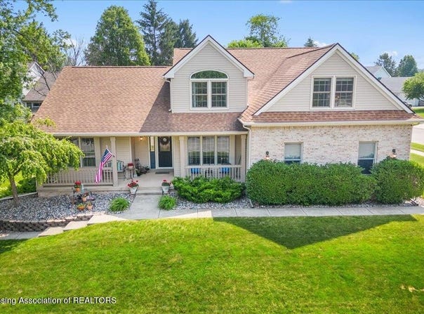 2134 Cedar Bend Drive, Holt, MI 48842