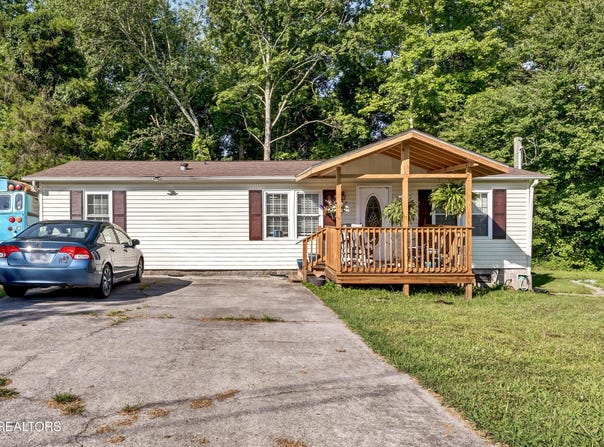 125 Loggers Lane, Clinton, TN 37716