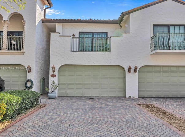 4424 Hidden Harbour Ter, Dania Beach, FL 33312