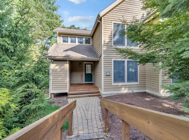 468 Garter Way, Tannersville, PA 18372