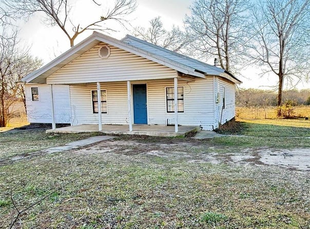 103 S Shawnee Avenue, Okemah, OK 74859