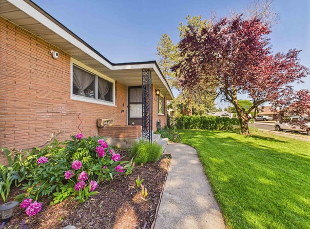 1108 W Gordon Ave, Spokane, WA 99205