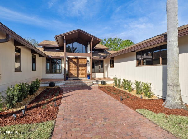83 TALLWOOD Road, Jacksonville Beach, FL 32250