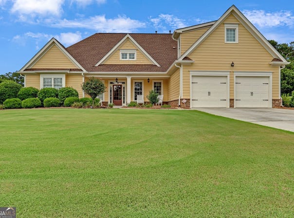 1006 Silver Thorne, Loganville, GA 30052