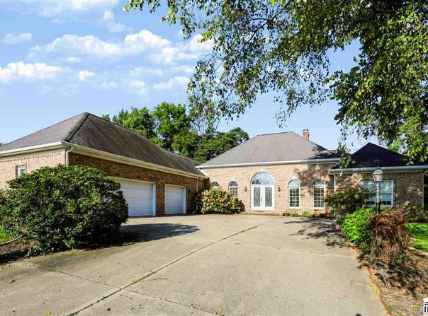 3421 Autumn Ridge, Terre Haute, IN 47803