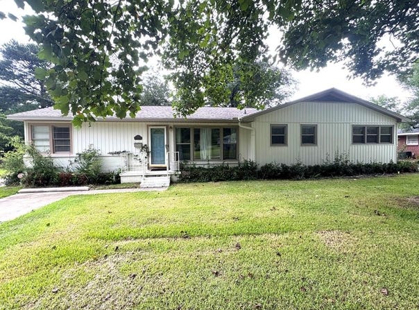 525 Santolina, Dothan, AL 36303