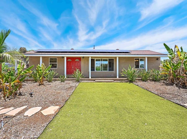 2124 Oak Hill Dr., Escondido, CA 92027