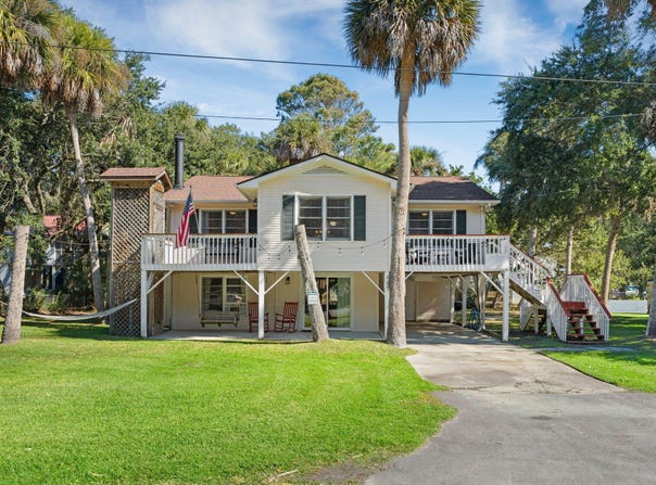 607 Portia Street, Edisto Island, SC 29438
