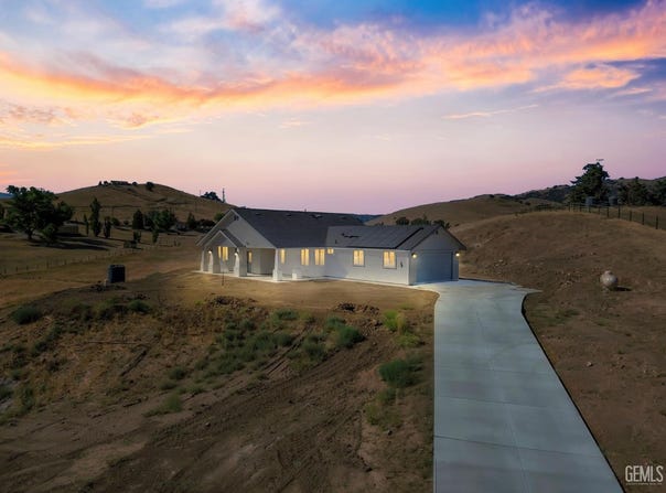 20381 Pinon Canyon Drive, Tehachapi, CA 93561