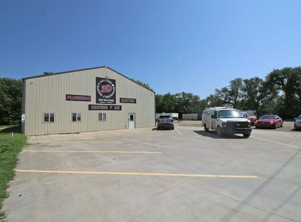 6960 N Broadway Ave, Park City, KS 67219