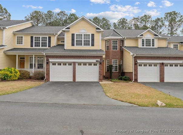 29 Hawk Ridge Drive, Spring Lake, NC 28390