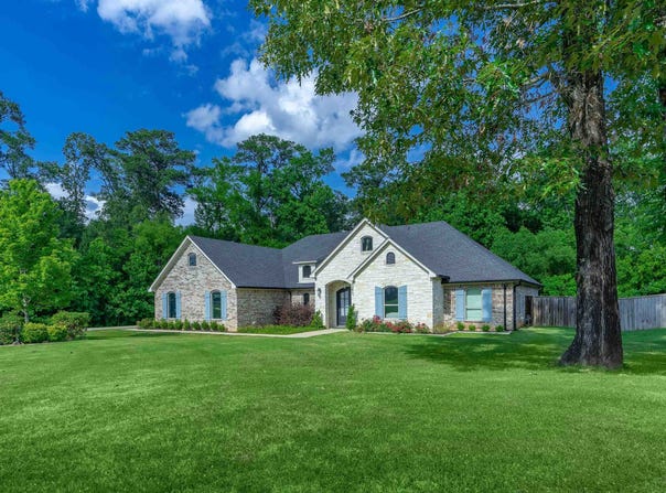 2424 Clayton St, Longview, TX 75605
