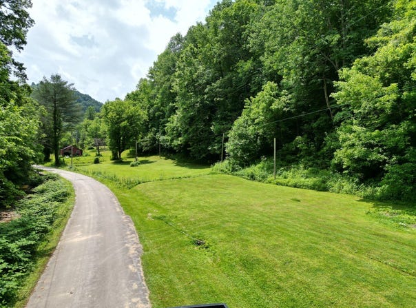 500 Cranefork Rd, Booneville, KY 41314