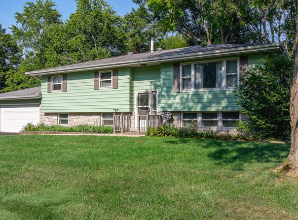 1239 Dogwood Drive, Chesterton, IN 46304