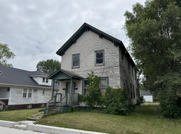 709 E 11th Street, Michigan City, IN 46360