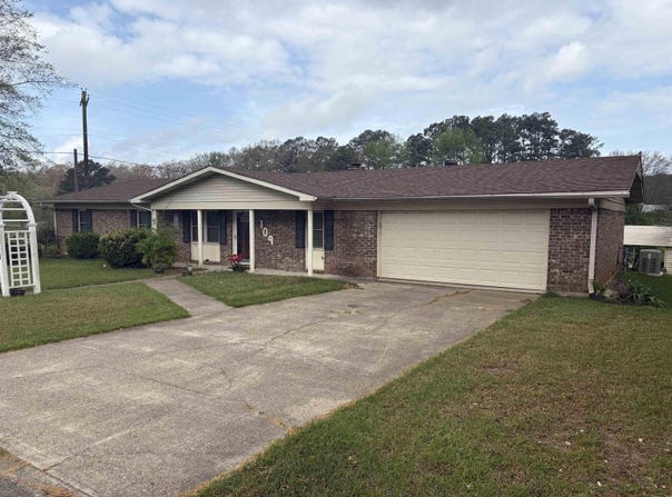 109 Circle Acres Dr, Monticello, AR 71655