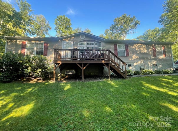 71 Evanwood Place, Hendersonville, NC 28792