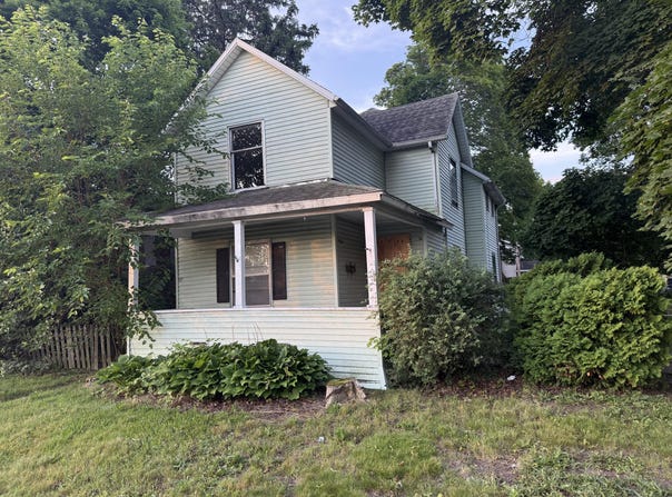 1601 Coleman Avenue, Lansing, MI 48910