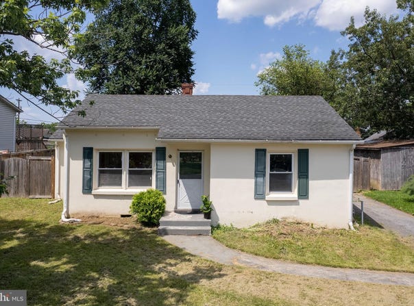 143 DOWELL J CIRCLE, WINCHESTER, VA 22602