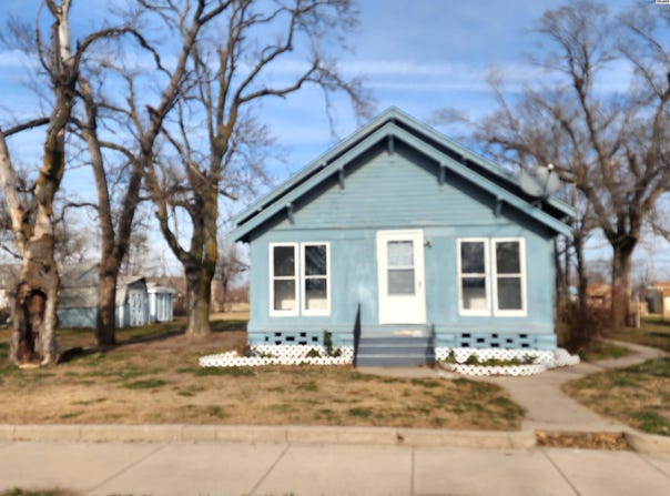 414 E Bigger St, Hutchinson, KS 67501