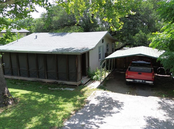 10801 W Lakeview DR, Jonestown, TX 78645