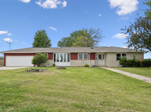 1026 44 Highway, Guthrie Center, IA 50115