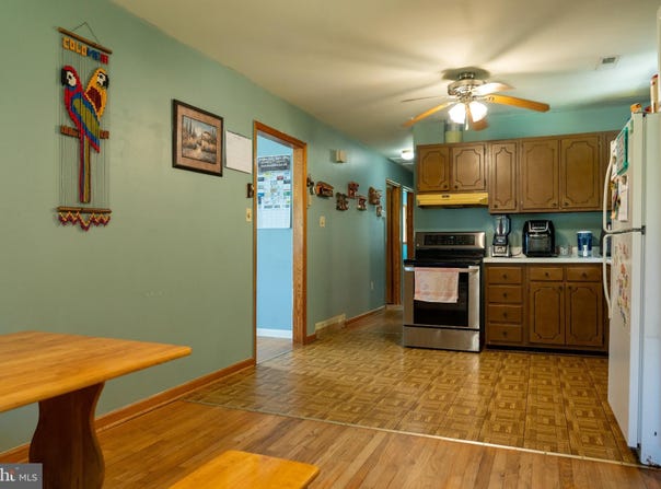 15362 KINGS HIGHWAY, MONTROSS, VA 22520
