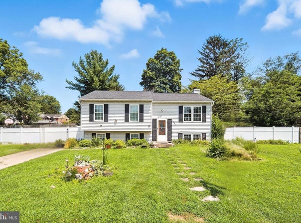 7431 JENNIFER WAY, SYKESVILLE, MD 21784