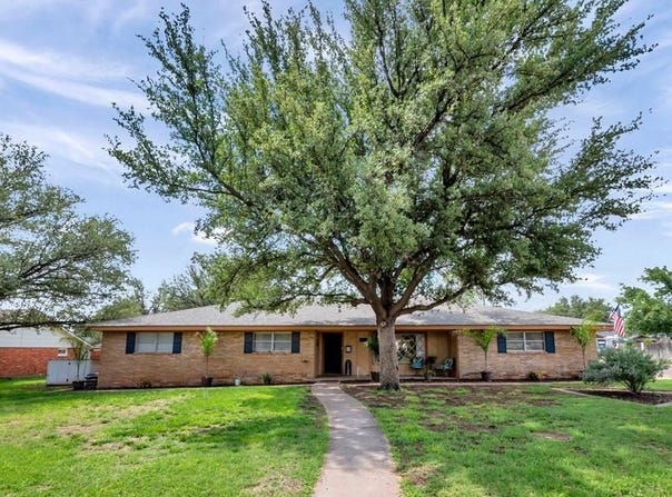 2905 Lockheed Dr, Midland, TX 79701