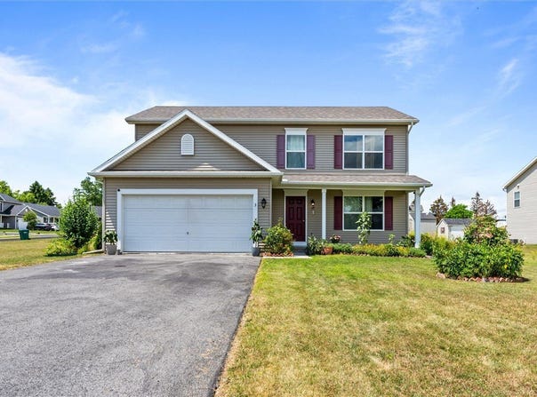 3 Sweet Alysum Way, Henrietta, NY 14586