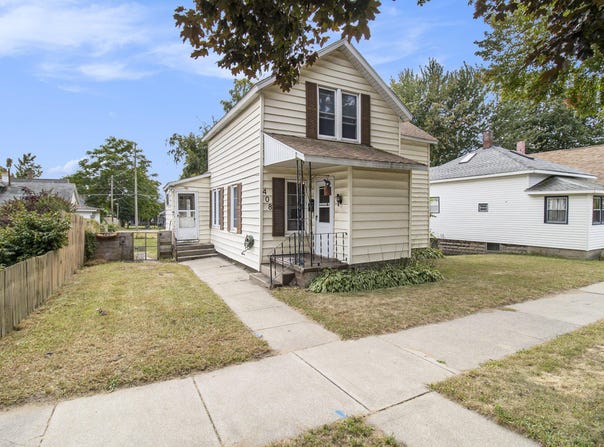 408 E Danaher Street, Ludington, MI 49431