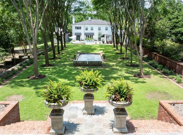 1 Woodhill Circle, Columbia, SC 29209