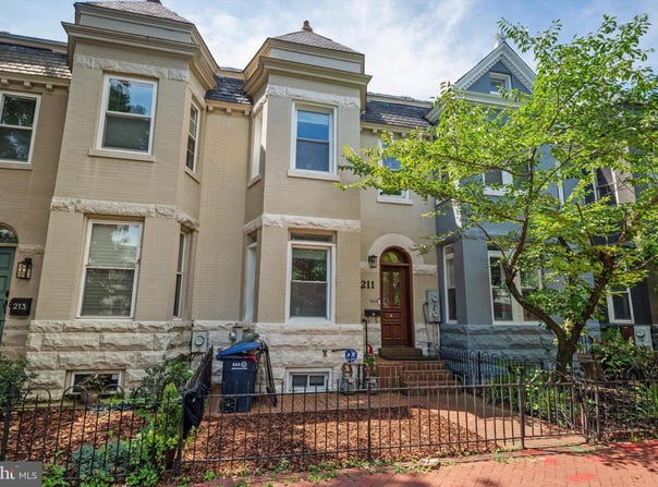 211 F STREET NE, WASHINGTON, DC 20002