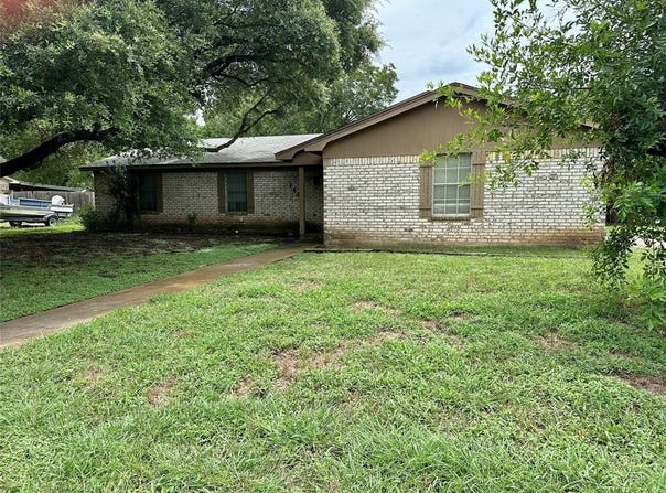 149 Travis Lane, Hewitt, TX 76643