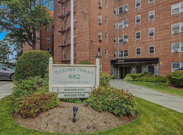 682 Tuckahoe Road, Yonkers, NY 10710