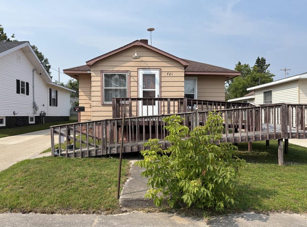 721 S First Street, Rogers City, MI 49779