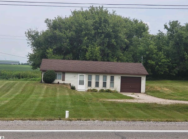 278 W Remus Road, Mt Pleasant, MI 48858
