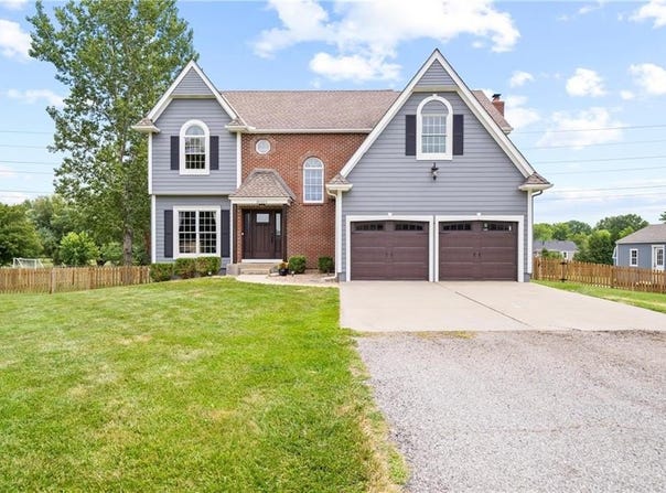 20005 Broadmoor Lane, Stilwell, KS 66085